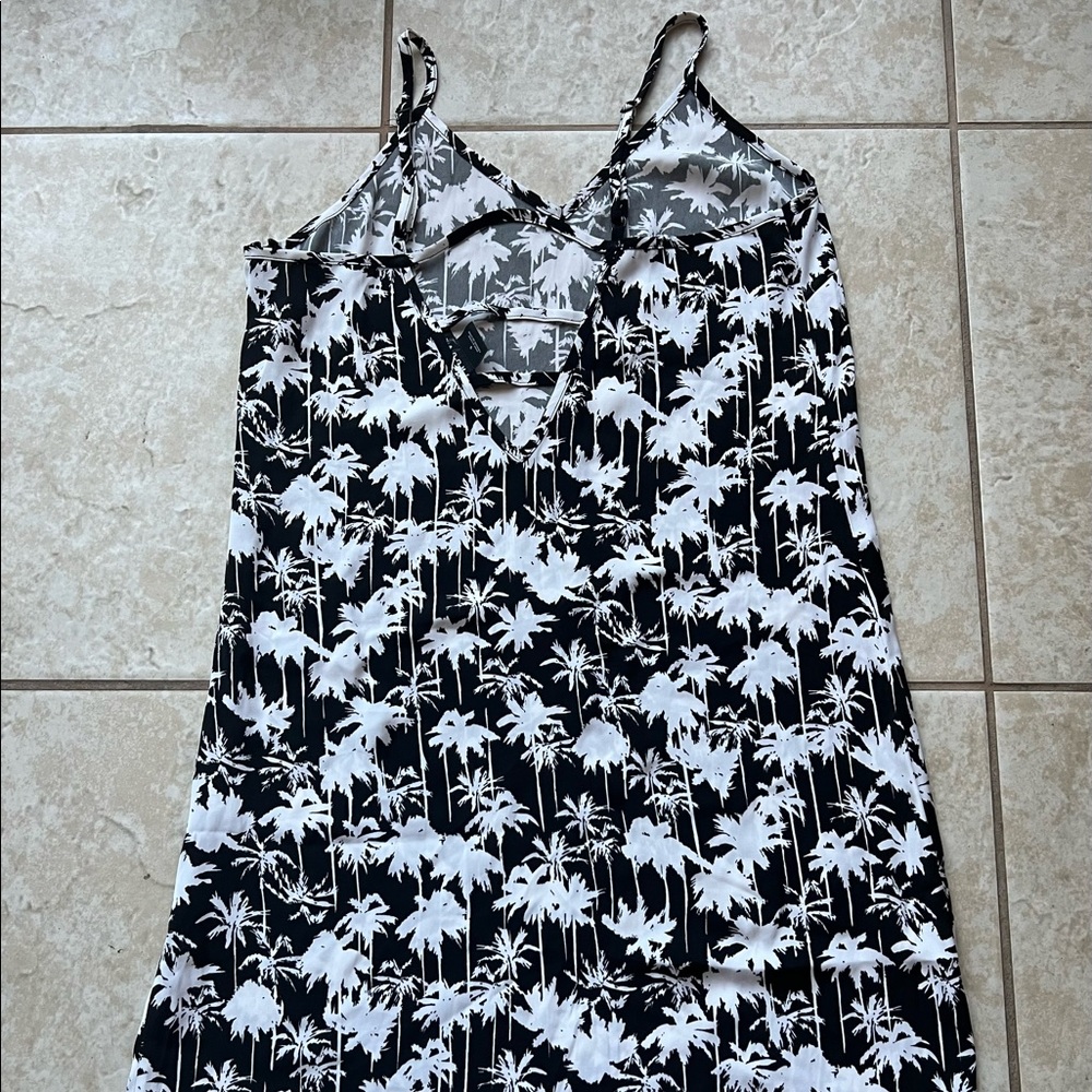 womens Trouve Palm Tree Straight Coverup / Pajama Dress Small